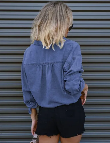 Vista 3 de Kwoki Camisa de Mezclilla Recortada para Mujer con Mangas Enrollables 34 Estilo Casual Holgada Crop Top con Cordón en el Dobladillo Botones