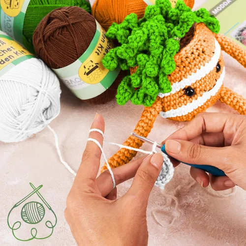 Vista 7 de MODDA Kit de Ganchillo para Principiantes - Kit de Inicio de Ganchillo para Principiantes con Tutoriales en Video Fáciles de Seguir, Kits