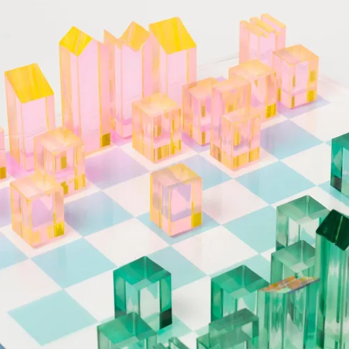 Vista 4 de Sunnylife Women's Lucite Chess & Checkers