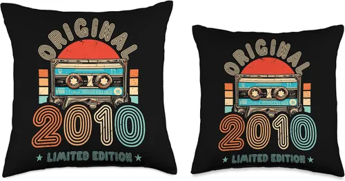 Vista 3 de Retro Limited Edition 2010 Cassette Tape 16th Birthday Throw Pillow