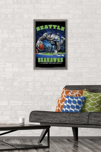 Vista 2 de Trends International NFL Seattle Seahawks - Póster de pared de End Zone 17, 14.725 x 22.375 pulgadas, versión enmarcada de madera de granero