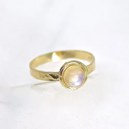 Vista 23 de Anillo de oro de piedras preciosas, anillo de piedra chapada en oro de 14 quilates, anillo de piedra apilable, anillo de oro de piedra pequeña