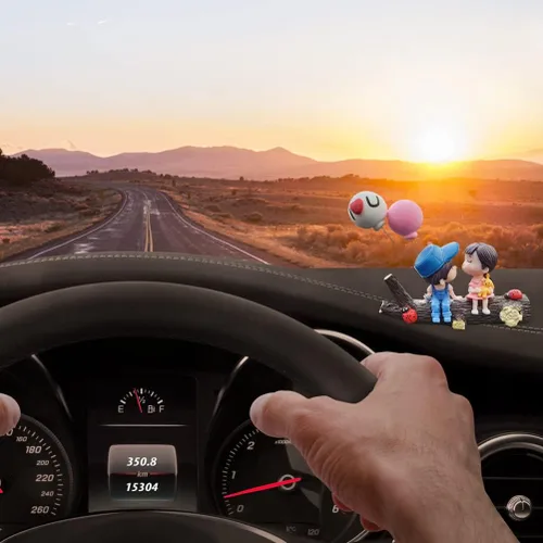 Vista 7 de YMIKOOVB34U7FAR-66 - Lindos adornos para el tablero de instrumentos del automóvil, bonita pareja besando a niño y niña, decoración interior del auto