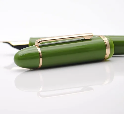 Vista 7 de Pluma estilográfica Jinhao X159 (Plumín EF 0.38mm, verde aguacate con clip dorado)