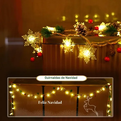 Vista 2 de Guirnalda de Navidad de 30 LED de 10 pies con Luces de Copos de Nieve, Piñas, Bayas Rojas, Luces de Hadas Operadas por Batería con 8 Modos