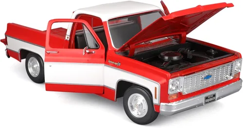 Vista 2 de Maisto 1:18 Edición Especial 1974 Chevrolet C10 Cheyenne Super