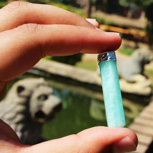 Vista 6 de Collar de Amazonita – Colgante de cristal curativo natural para calma, equilibrio y energía positiva Joyas de piedra cruda para hombres y mujeres