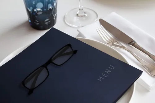 Vista 8 de Boost Eyewear Reading Glasses, Traditional Black Frames, with Spring Loaded Hinges