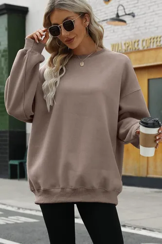 Vista 4 de Trendy Queen Sudaderas de gran tamaño para mujer, sudaderas con capucha de forro polar con cuello redondo, suéteres cómodos, ropa de otoño e