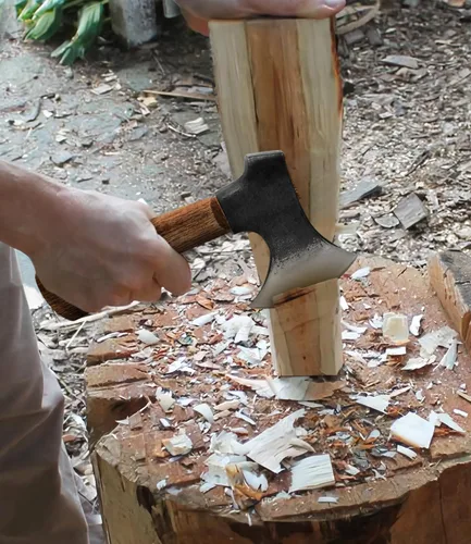 Vista 3 de Hacha, 8 Pulgadas Pequeño Hacha De Mano 1065 Manganeso Acero Y Haya Mango De Madera Con Funda De Cuero