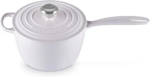 Vista 19 de Le Creuset Cacerola Signature de hierro fundido esmaltado, 1.75 cuartos de galón., Artichaut
