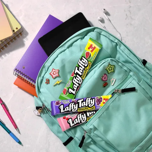 Vista 10 de Caja surtida de Laffy Taffy Stretchy & Tangy, paquetes de 1.5 onzas, paquete de 24 Uva, sandía, cereza elástico picante taffy, envuelto