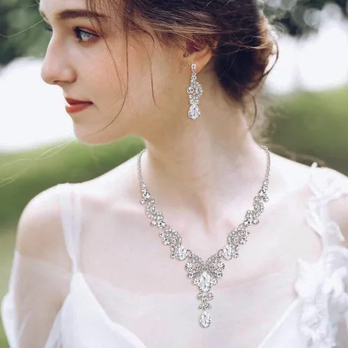 Vista 2 de Ever Faith - Conjunto de collar y aretes de lágrima con cristales de diamantes de imitación para novia, ondas florales