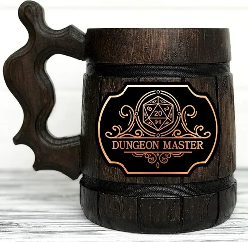 Vista 6 de Taza DnD. Taza gamer. Jarra de cerveza de madera. Regalo para novio. Taza de cerveza de madera Stein. D&D Tankard. Regalo friki. Regalos