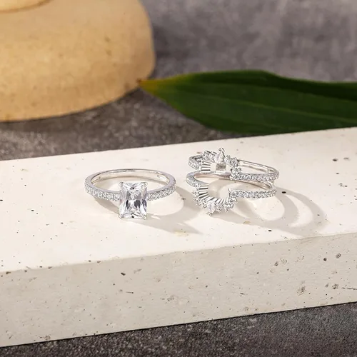 Vista 5 de Jeulia Juego de 2 anillos de compromiso vintage de plata de ley con halo irregular radiante para mujer, con caja de regalo