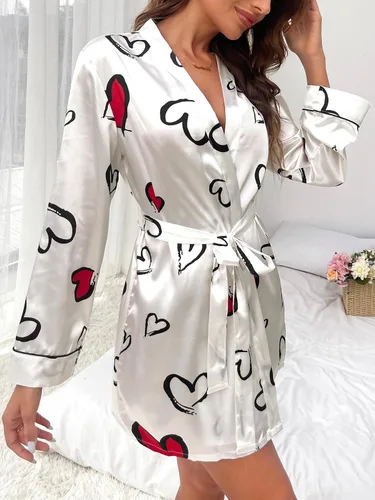 Vista 5 de GORGLITTER Bata de satén de seda con estampado de corazón para mujer, bata corta de satén para boda