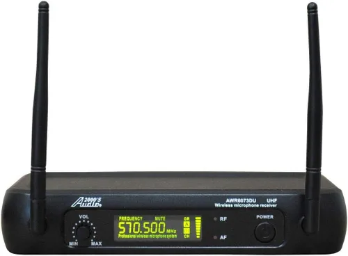 Vista 3 de Audio 2000S S6073M UHF Sistema de micrófono inalámbrico Lavalier con XLR equilibrado y salidas de 1/4 pulgadas, control de volumen y estuche