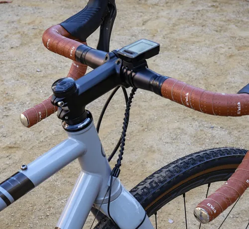Vista 19 de CATEYE Computadora de bicicleta con cable - Velocímetro y odómetro de nivel básico, perfecto para ciclistas principiantes, arranque y parada