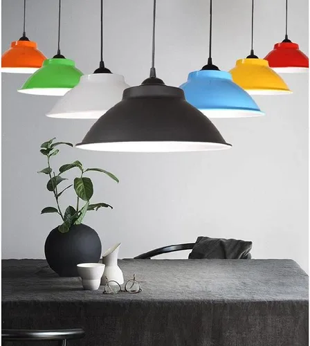 Vista 4 de Lámpara colgante amarilla estilo simple iluminación colgante en diseño colorido elegante pantalla de lámpara, accesorios industriales modernos