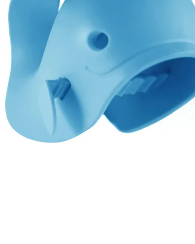 Vista 4 de Skip Hop Cubierta para boquilla de baño para bebé, ajuste universal, color azul MOBY