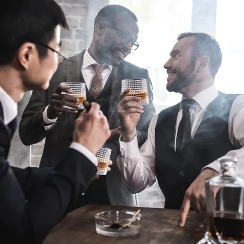 Vista 6 de Regalos de cumpleaños para hombres, juego de regalos de piedras de whisky para el día del padre, Navidad, el mejor regalo para hombres, papá