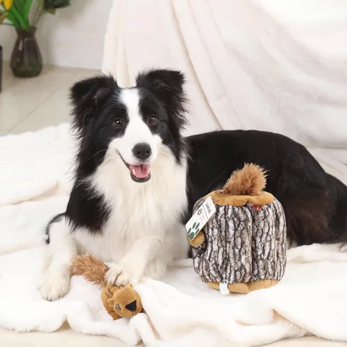 Vista 5 de Laifug juguete de peluche de ardilla escondida para perros, juguete interactivo con chillido para perros para jugar al escondite, L