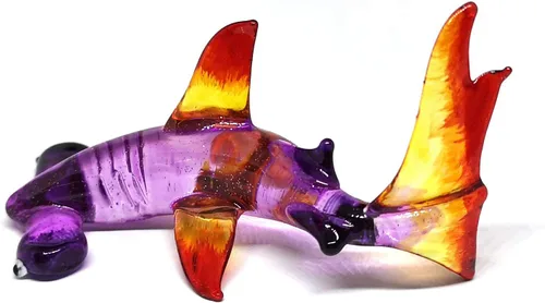 Vista 9 de Hammerhead - Figura de tiburón de vidrio soplado Sealife coleccionable en miniatura para acuario Hand-blown glass, 1.5 in tall, for coastal shelf