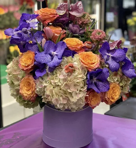 Vista 5 de UNIKPACKAGING Caja de flores redonda de alta calidad, cajas de regalo para arreglos florales y de regalo, juego de 3 piezas (lavanda)