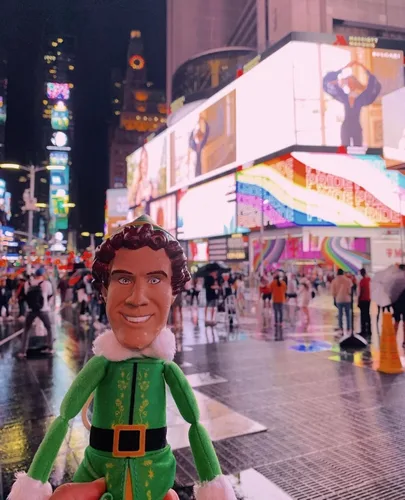 Vista 2 de JAKKS Holiday Elf Buddy The Elf Peluche parlante con 15 frases Aproximadamente 30 cm de altura