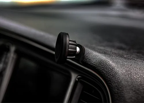 Vista 6 de Course Motorsports DirectFit - Soporte de teléfono para Dodge Challenger (2015-presente) compatible con todos los teléfonos, cabezal de carga