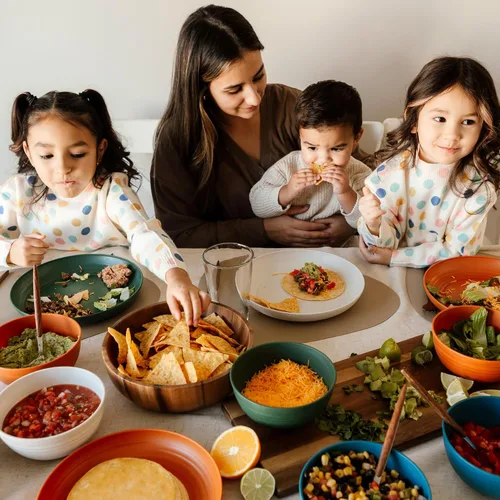 Vista 7 de Nook Theory Juego de 8 platos reutilizables de paja de trigo - Platos de cena no tóxicos y sin plástico para niños y adultos, plato ligero