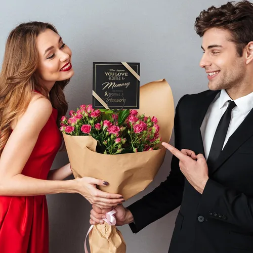 Vista 4 de Hotop 30 Piezas Soporte de Tarjetas Florales con Púas de Alambre de Metal para Tarjetas de Lugar, Soporte de 13.4 Pulgadas para Fotos y Notas, Clip
