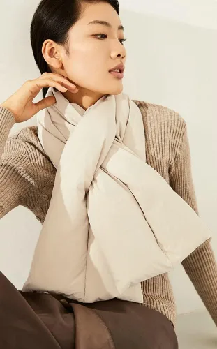 Vista 6 de Obosoyo Bufanda acolchada de plumón, bufanda de invierno para mujer, bufanda cálida y plegable para mujer, bufanda de plumón acogedora de invierno