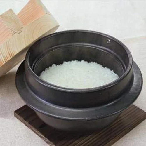 Vista 5 de Japanese Rice Cooker Donabe Clay Pot Set, 3 Go (3 Cups), Includes Hinoki Rice Scoop