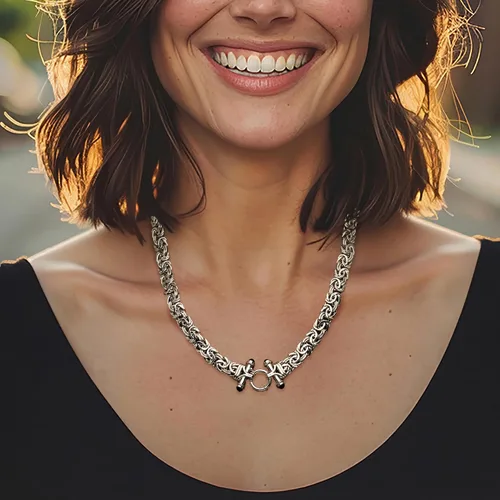 Vista 2 de Ross-Simons Collar bizantino de plata esterlina con ónix negro