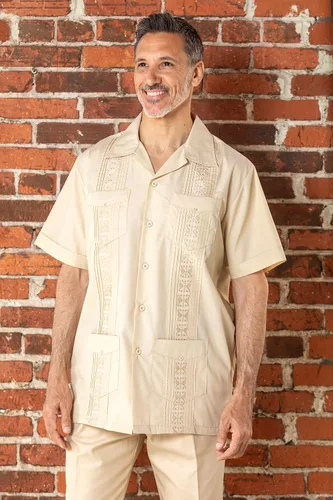 Vista 2 de Camisa de guayabera para hombre, cuatro bolsillos, manga corta, clásica, para vacaciones, boda, bordado, Pintuck, camisa relajada