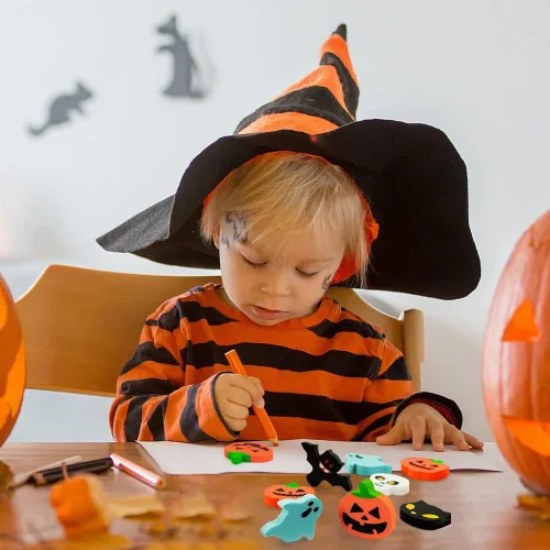 Vista 2 de YGAOHF Paquete de 150 mini borradores – 6 estilos, divertidos borradores de calabaza, fantasma, murciélagos, recuerdos de fiesta de dulce o truco