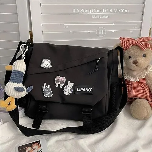 Vista 7 de Bolso cruzado estético con bonitos pines y adornos, bolsa de mensajero de nailon para el hombro, bolsa japonesa Kawaii para mujeres y hombres