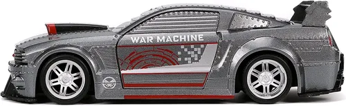 Vista 2 de Jada Toys Marvel 1:32 2006 Ford Mustang GT - Coche fundido a presión con figura de máquina de guerra de 1.65 pulgadas, juguetes para niños y adultos