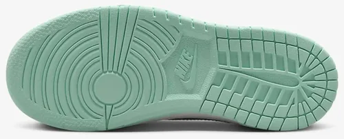 Vista 686 de Nike Kid's Dunk Low Sneaker