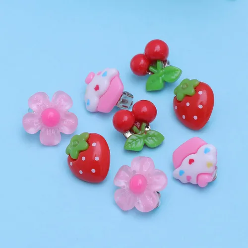 Vista 4 de Pendientes colgantes de clip en la oreja 4 pares de aretes de acrílico de dibujos animados de acrílico lindo flor de fruta fresa cereza helado