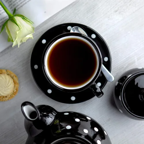 Vista 3 de City to Cottage Taza y platillo de café capuchino de cerámica grande de lunares blancos y negros hechos a mano de 12 oz/11.8 fl oz, cerámica