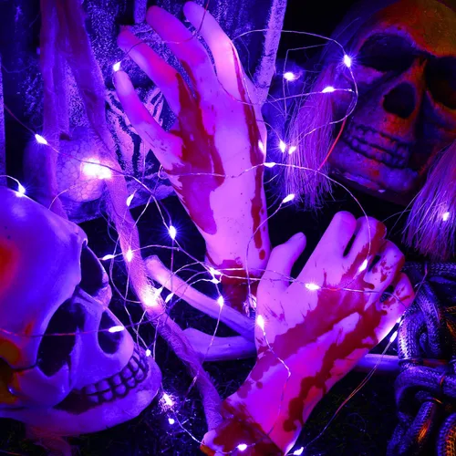 Vista 5 de BrizLabs Luces moradas de Halloween, 19.47 pies, 60 luces LED de Halloween, 8 modos de luz morada con control remoto, luz parpadeante impermeable al