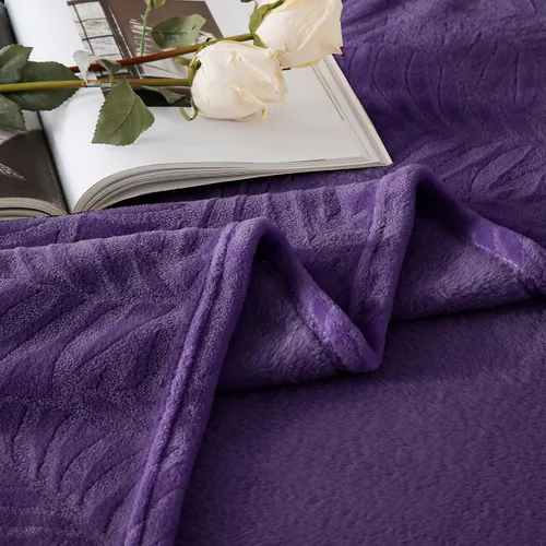 Vista 6 de SOCHOW Manta de forro polar de franela súper suave, ligera y acogedora manta de felpa con textura de hojas cálidas para cama, sofá, 50 x 60