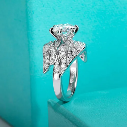 Vista 3 de Moissanite Angel Wing Rings Eternity Ring Engagement Ring D Color VVS1 Sterling Silver Wedding Band Rings Feather Ring for Women with Certificate