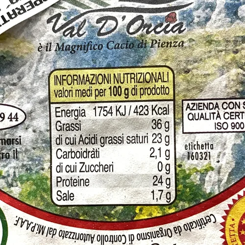 Vista 2 de Pecorino Toscano DOP - Queso de oveja añejado - Rueda entera 4.2 lbs / Kg. 1.8