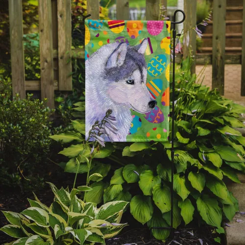 Vista 2 de Caroline's Treasures SS4809GF - Bandera decorativa para jardín con diseño de huevo de Pascua de Husky siberiano, diseño de huevera