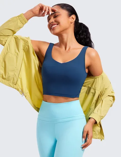 Vista 3 de CRZ YOGA Butterluxe - Brasier deportivo con cuello en V para mujer, camiseta corta acolchada para entrenamiento con brasier integrado