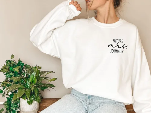 Vista 2 de Future Mrs Sweatshirt - Fiance - Newly Engaged - Engagement Gift - New Mrs - Custom Mrs Sweatshirt - New Mrs - Honeymoon Pajamas - Wedding Gift
