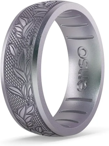 Vista 5 de Enso Rings Signature Etched Collection - Anillos clásicos de silicona grabados - Diseño cómodo y flexible - Fabricado en Estados Unidos